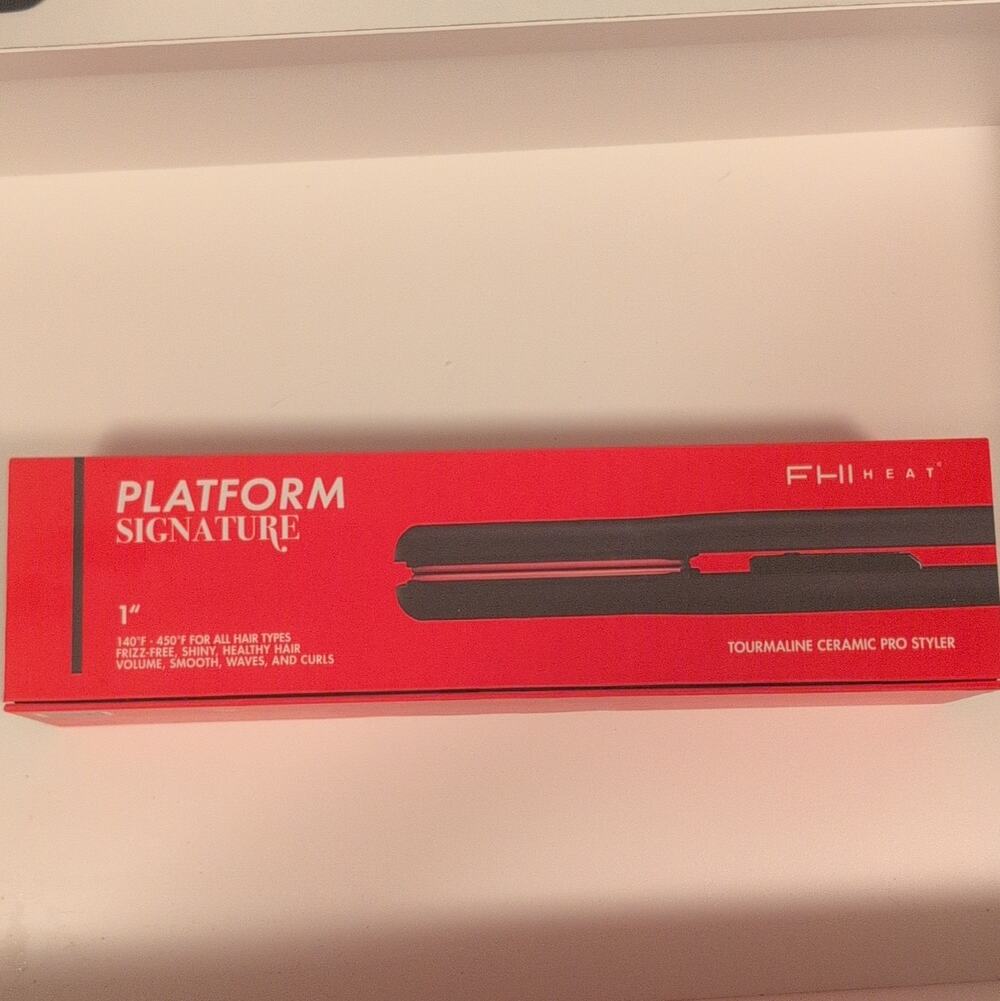 FHI Heat Platform Signature 1in Tourmaline Ceramic Flat Iron 450°F Swivel